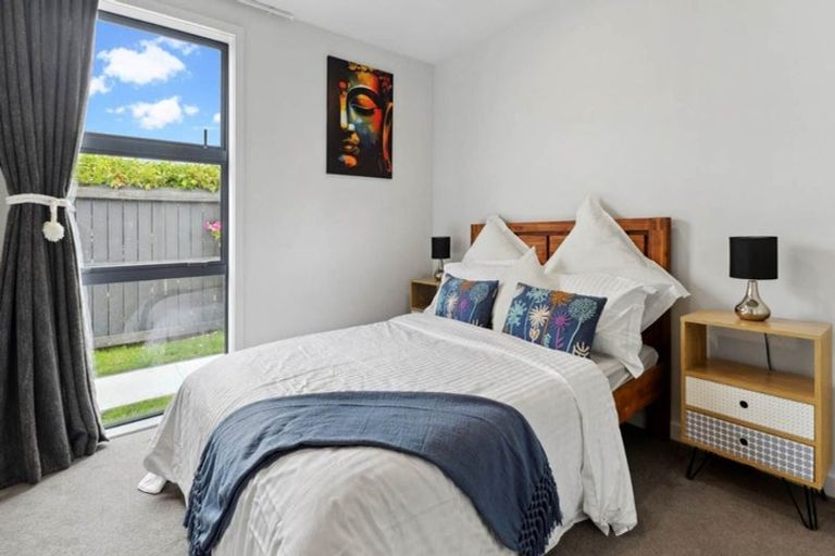 Photo of property in 1 Regiment Road, Papakura, 2110