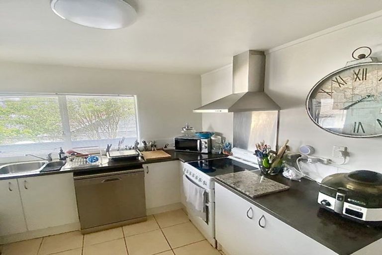 Photo of property in 1/137 Titirangi Road, New Lynn, Auckland, 0600