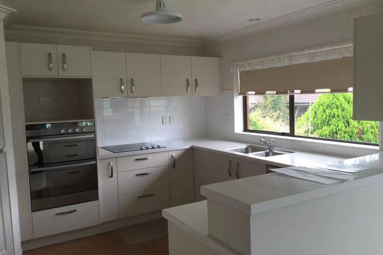 Photo of property in 1 Sunrise Lane, Te Atatu South, Auckland, 0610