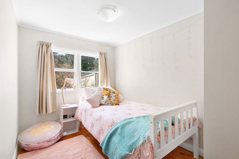 Photo of property in 160 Wellington Road, Paekakariki, 5034