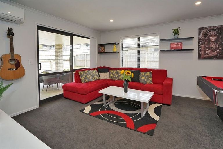 Photo of property in 266 Dixon Road, Fitzroy, Hamilton, 3206