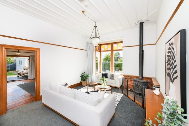 Photo of property in 70 Linton Street, West End, Palmerston North, 4410