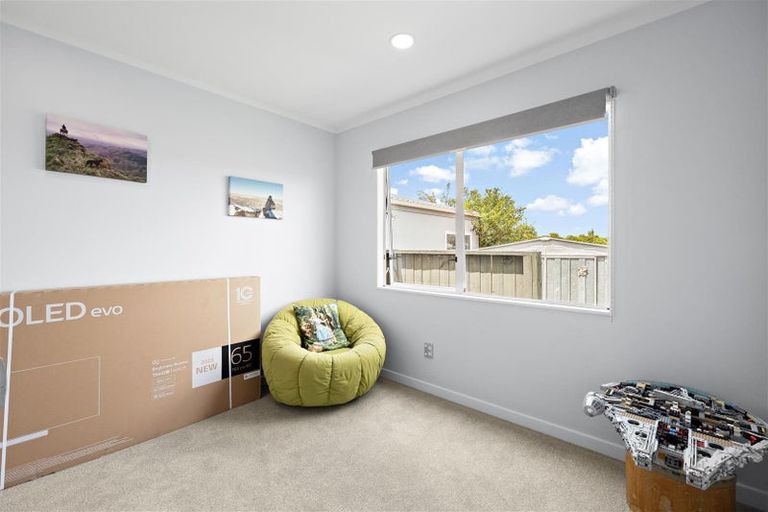 Photo of property in 2 Caesar Roose Drive, Glenview, Hamilton, 3206