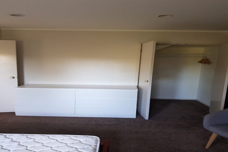 Photo of property in 11 Theodora Place, Mairangi Bay, Auckland, 0630