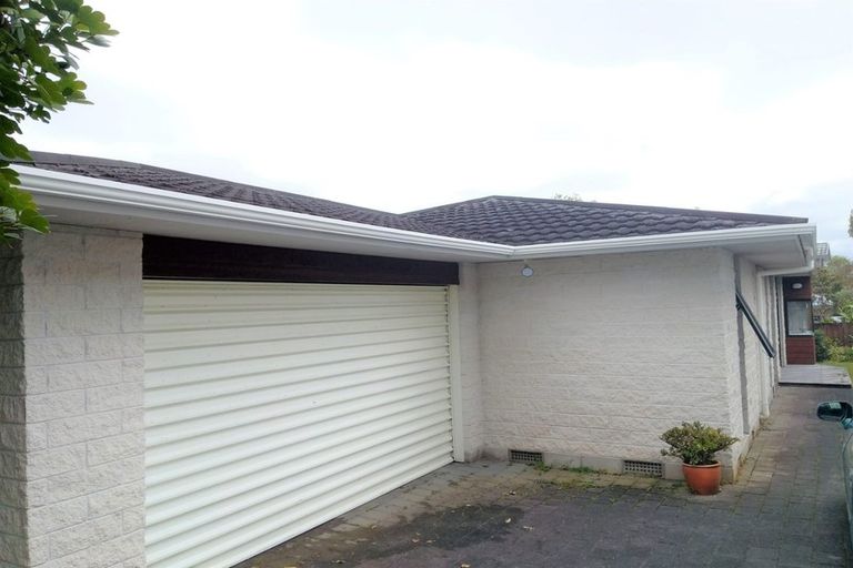 Photo of property in 1/35 Gordon Avenue, Forrest Hill, Auckland, 0620