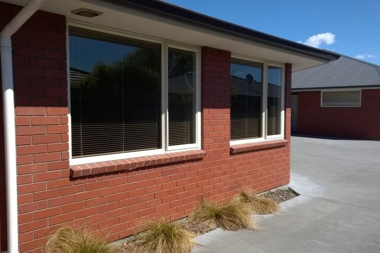 Photo of property in 92b Peverel Street, Riccarton, Christchurch, 8041