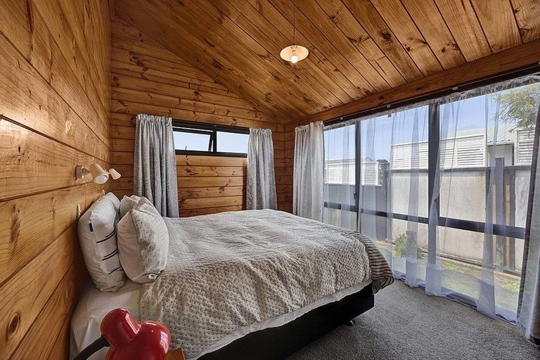 Photo of property in 49 Brennan Place, Opunake, 4616