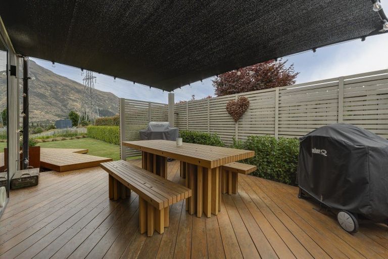 Photo of property in 9 Clover Lane, Lake Hayes, Queenstown, 9304