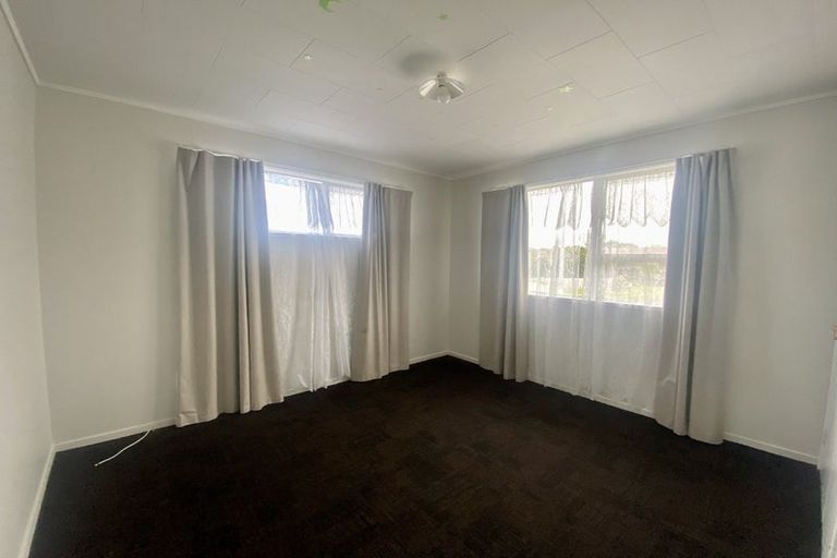 Photo of property in 52 Boundary Road, Clover Park, Auckland, 2019