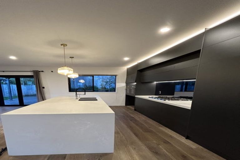 Photo of property in 4 Flavell Drive, Orewa, 0931