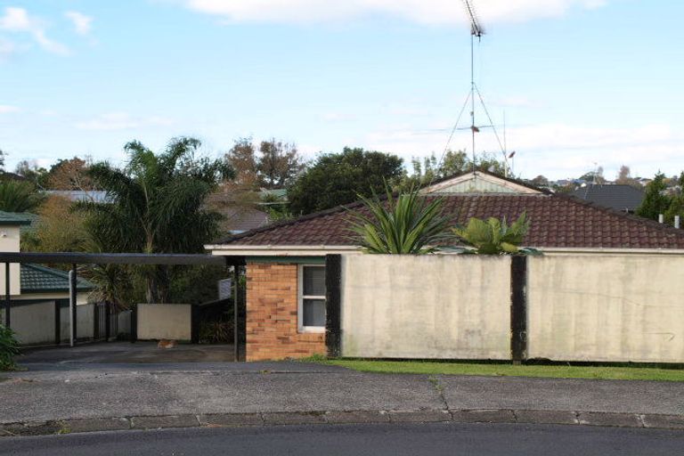 Photo of property in 2/11 Broadview Place, Howick, Auckland, 2014