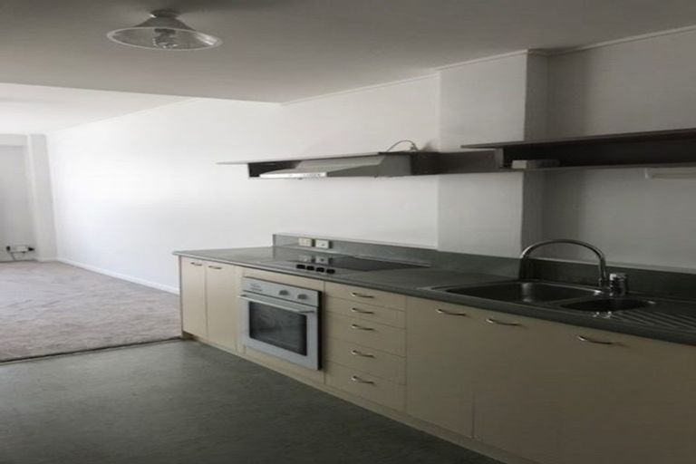 Photo of property in Dixonlane Apartments, 16/7 Feltex Lane, Te Aro, Wellington, 6011