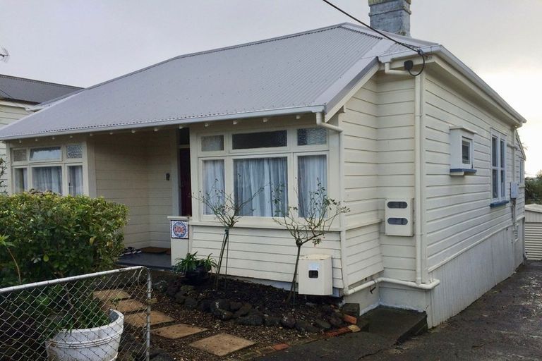 Photo of property in 106 Calliope Road, Stanley Point, Auckland, 0624