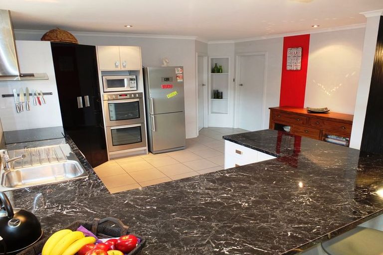 Photo of property in 11 Kenilworth Road, Oamaru North, Oamaru, 9400