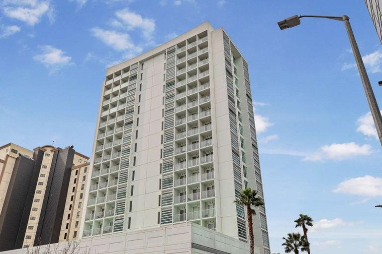 Photo of property in Proximity Apartments, 909/17 Osterley Way, Manukau, Auckland, 2104