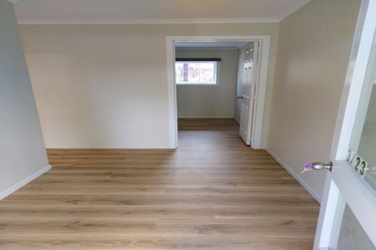 Photo of property in 23 Downing Street, Glenfield, Auckland, 0629