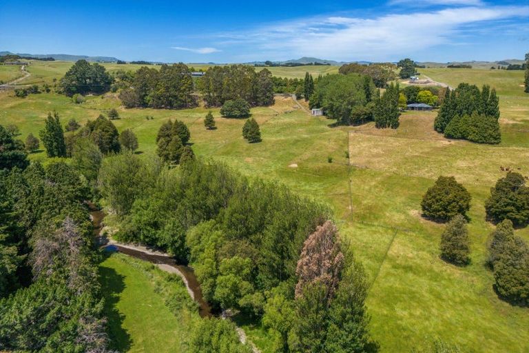Photo of property in 227 Tipapakuku Road, Dannevirke, 4930