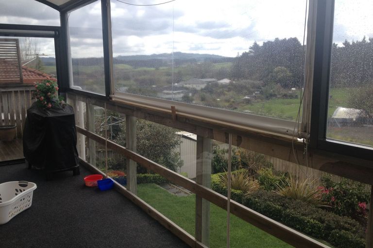 Photo of property in 19 Trillick Place, Tuakau, 2121