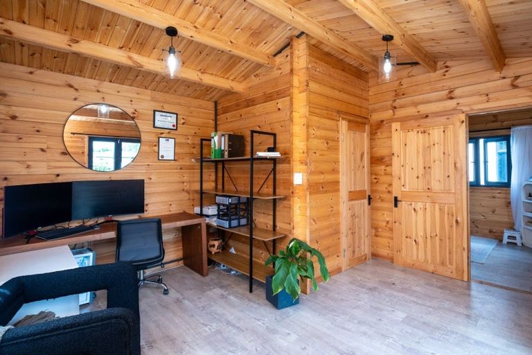 Photo of property in 83 Mcelwee Street, Jervoistown, Napier, 4112