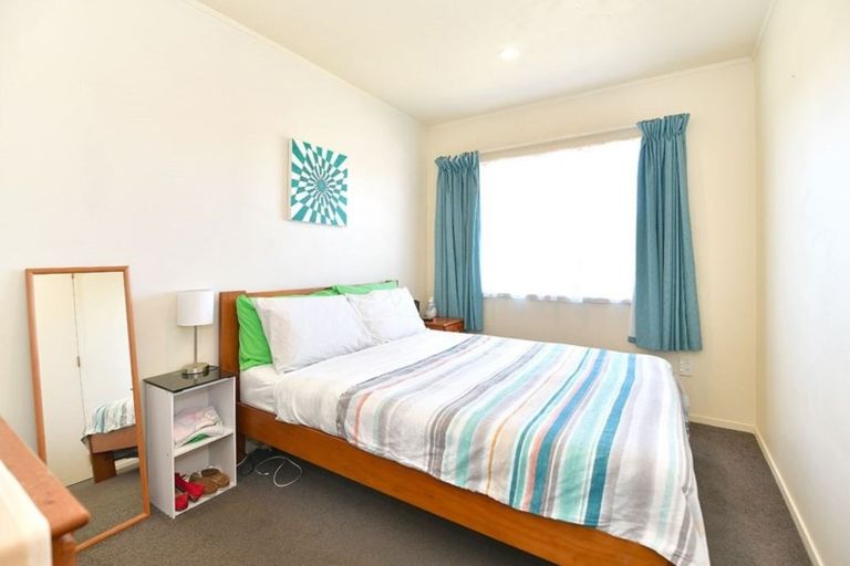 Photo of property in 38 Charlotte Street, Stanmore Bay, Whangaparaoa, 0932