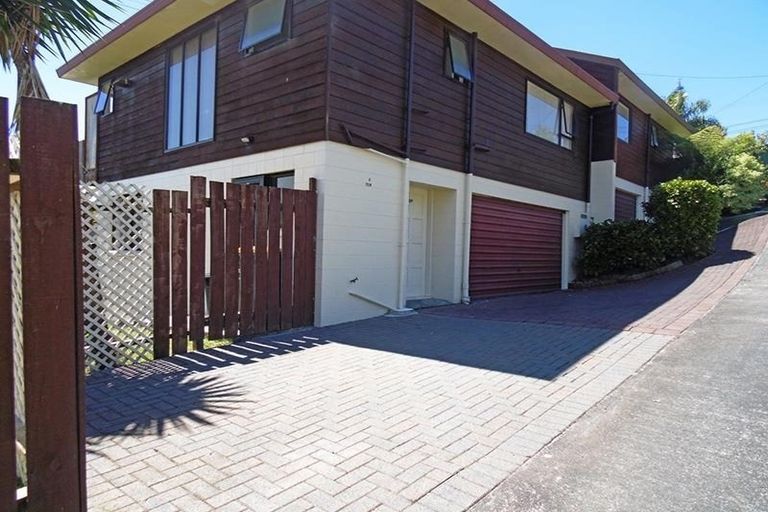 Photo of property in 2/708 Beach Road, Browns Bay, Auckland, 0630
