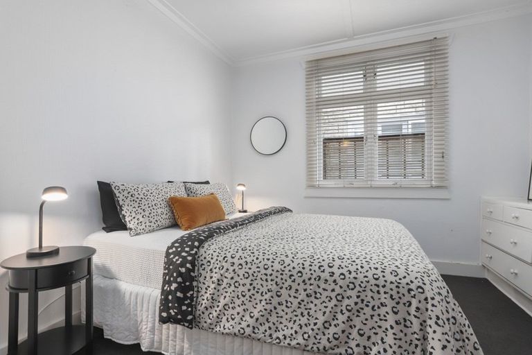 Photo of property in 14 King Edward Parade, Devonport, Auckland, 0624