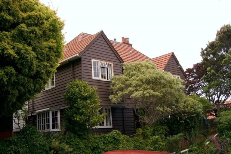 Photo of property in 66 Aurora Terrace, Kelburn, Wellington, 6012