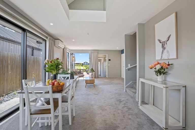 Photo of property in 39 Dow Square, Wigram, Christchurch, 8025