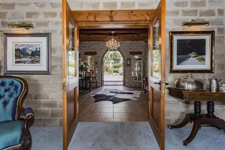 Photo of property in 24 Aorangi Crescent, Lake Tekapo, 7999