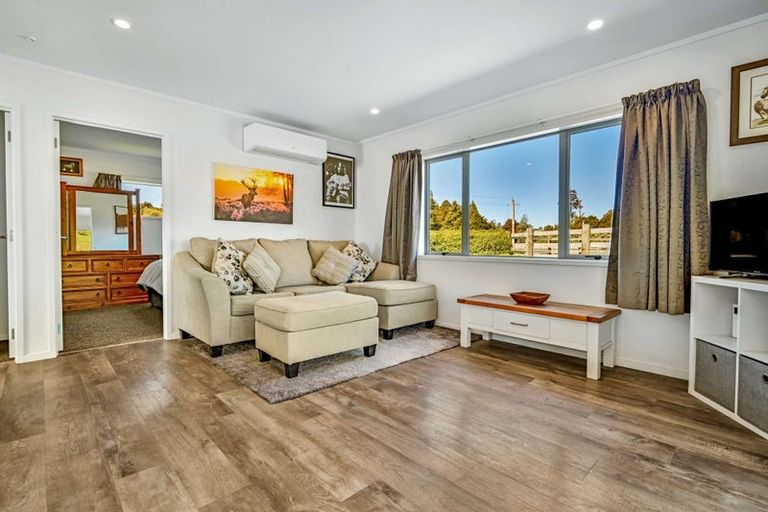 Photo of property in 2080 Elsthorpe Road, Elsthorpe, Havelock North, 4295