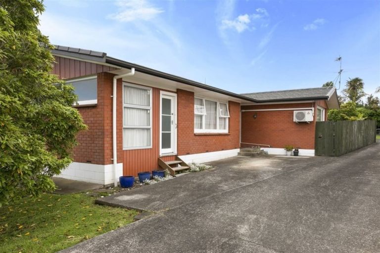 Photo of property in 14 Lynette Place, Mangere, Auckland, 2022