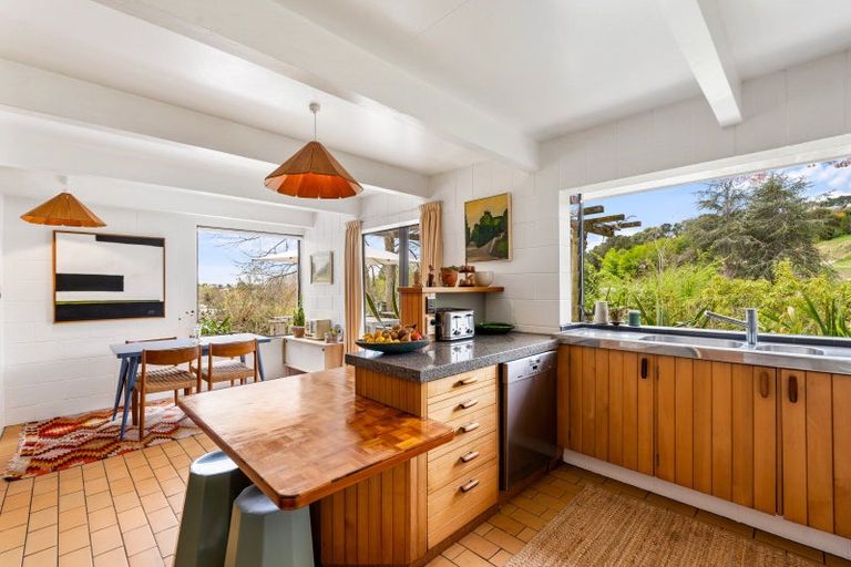 Photo of property in 17 Toop Street, Havelock North, 4130