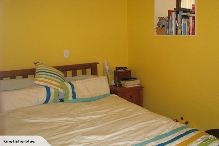 Photo of property in Terrace Garden Apartments, 2e/120 The Terrace, Wellington Central, Wellington, 6011