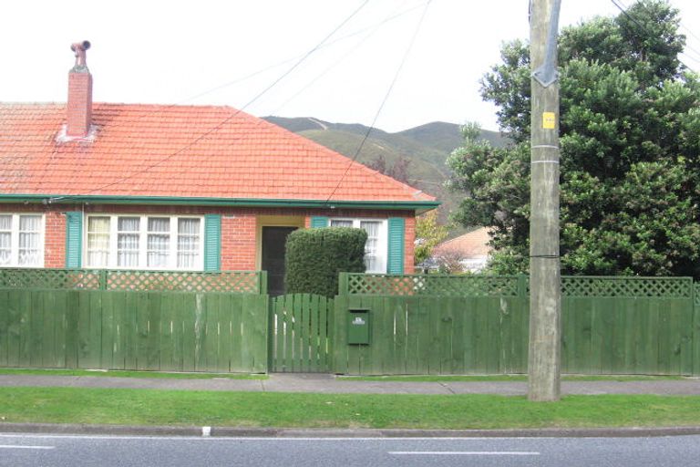 Photo of property in 117 Cambridge Terrace, Fairfield, Lower Hutt, 5011