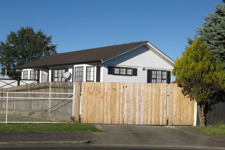 Photo of property in 19 Anglers Way, Wattle Downs, Auckland, 2102