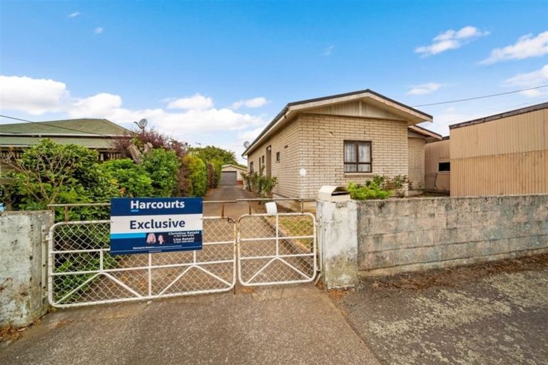 Photo of property in 48 Camberwell Road, Hawera, 4610