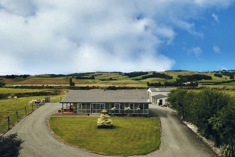 Photo of property in 35 Pioneer Highway, Mataura, Gore, 9774