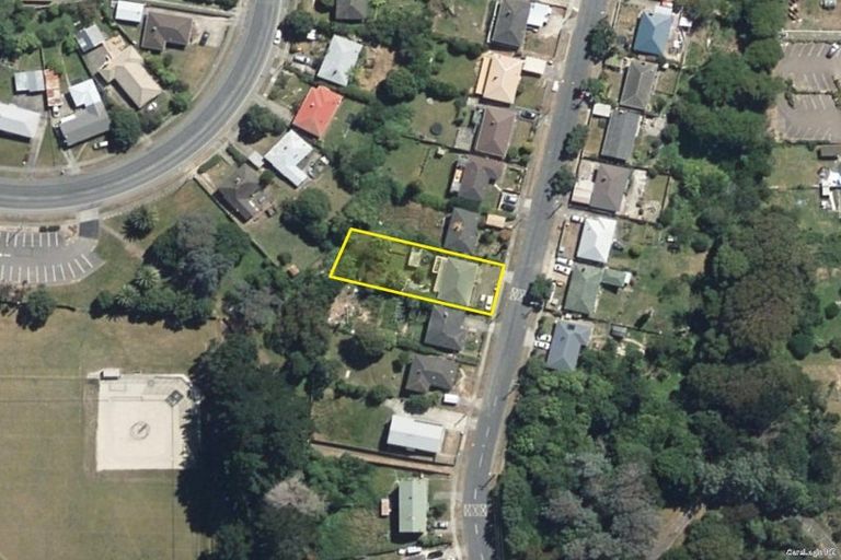 Photo of property in 34 Sievers Grove, Cannons Creek, Porirua, 5024