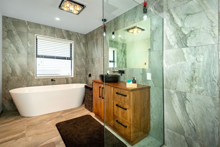 Photo of property in 62 Kingsdowne Drive, West Melton, 7618