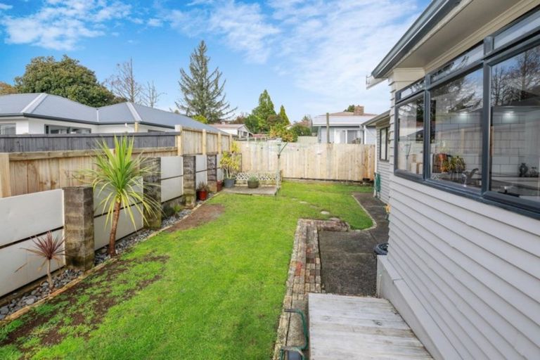 Photo of property in 32 Thomson Avenue, Dinsdale, Hamilton, 3204