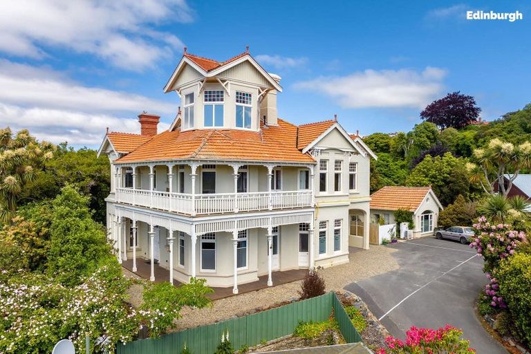 Photo of property in Claremont House, 24 Melrose Street, Roslyn, Dunedin, 9010