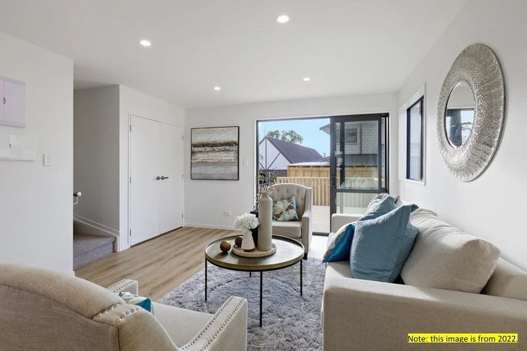 Photo of property in 14/25 Vodanovich Road, Te Atatu South, Auckland, 0610