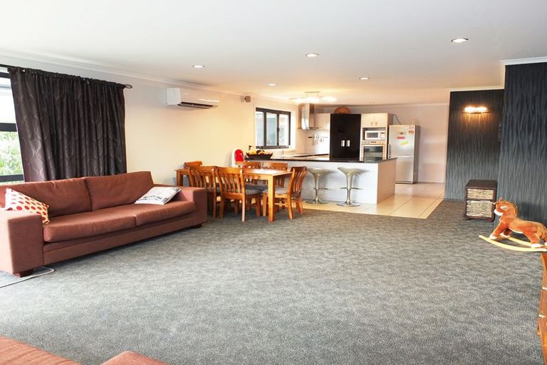 Photo of property in 11 Kenilworth Road, Oamaru North, Oamaru, 9400