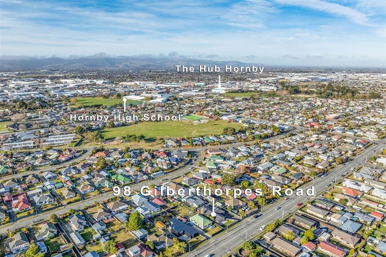 Photo of property in 98 Gilberthorpes Road, Hei Hei, Christchurch, 8042