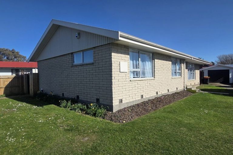 Photo of property in 17 Vanguard Drive, Broomfield, Christchurch, 8042