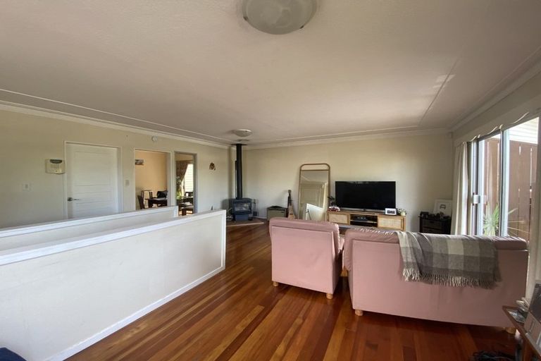 Photo of property in 1/20 Dakota Grove, Totara Park, Upper Hutt, 5018