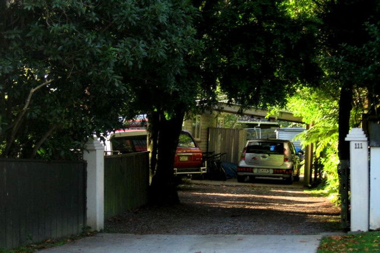 Photo of property in 111 Kamahi Street, Stokes Valley, Lower Hutt, 5019