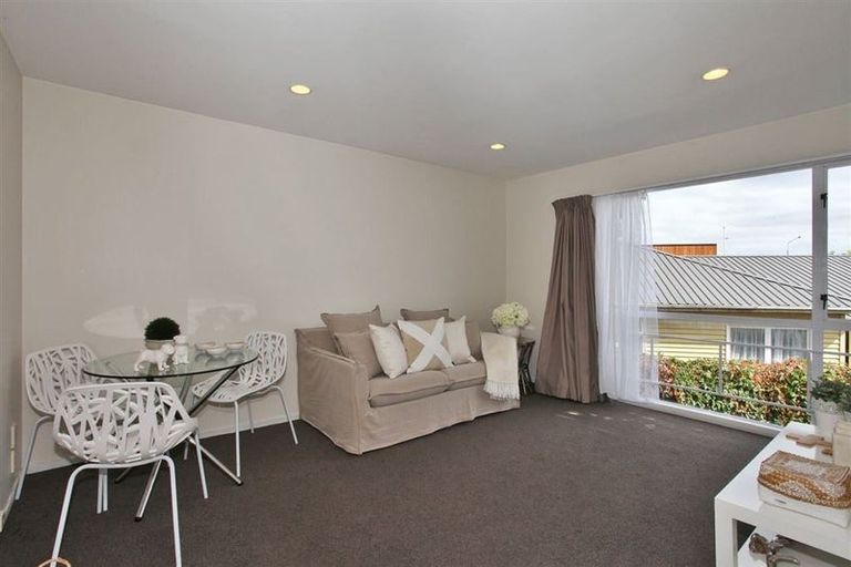 Photo of property in 2/27 Maxwell Street, Riccarton, Christchurch, 8041