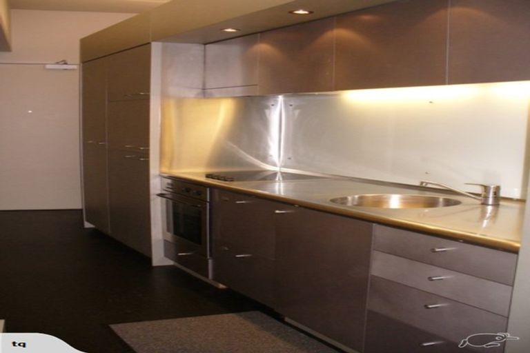 Photo of property in Gerondis Bldg Apartments, 408/60 Willis Street, Wellington Central, Wellington, 6011