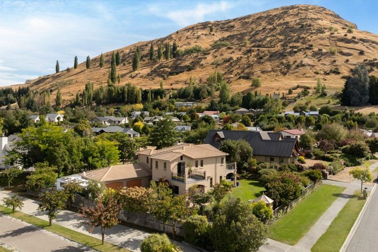 Photo of property in 17 Portree Drive, Lower Shotover, Queenstown, 9371